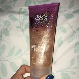 Warm vanilla sugar shimmer Bomb